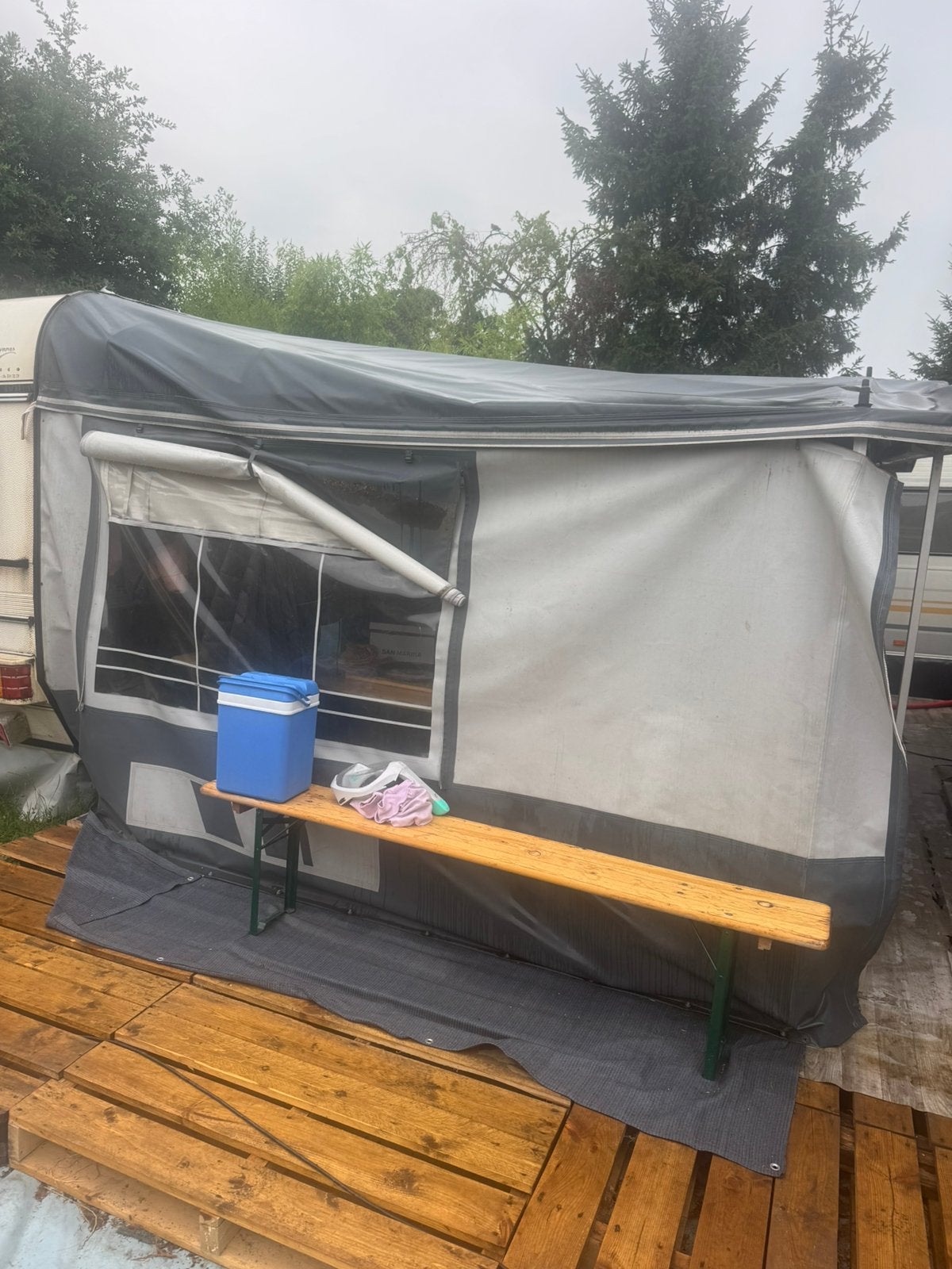 Caravane hobby, Enlèvement, Comme neuf