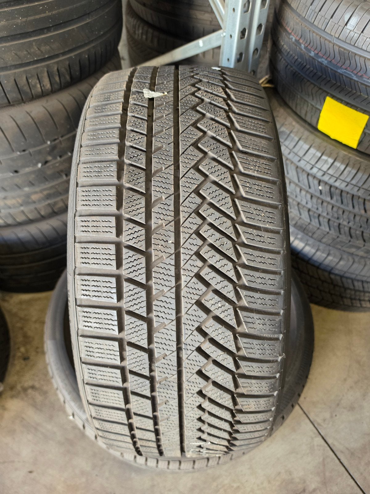 winterbanden continental 255/35r21 255/35r21 255/35 r21, Ophalen of Verzenden