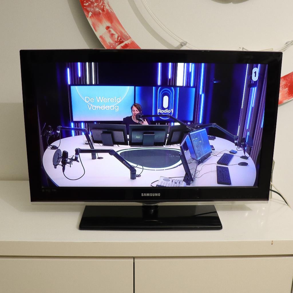 Samsung TV scherm - diagonaal 80 cm + muursteun, Ophalen, Gebruikt, 60 tot 80 cm, Samsung