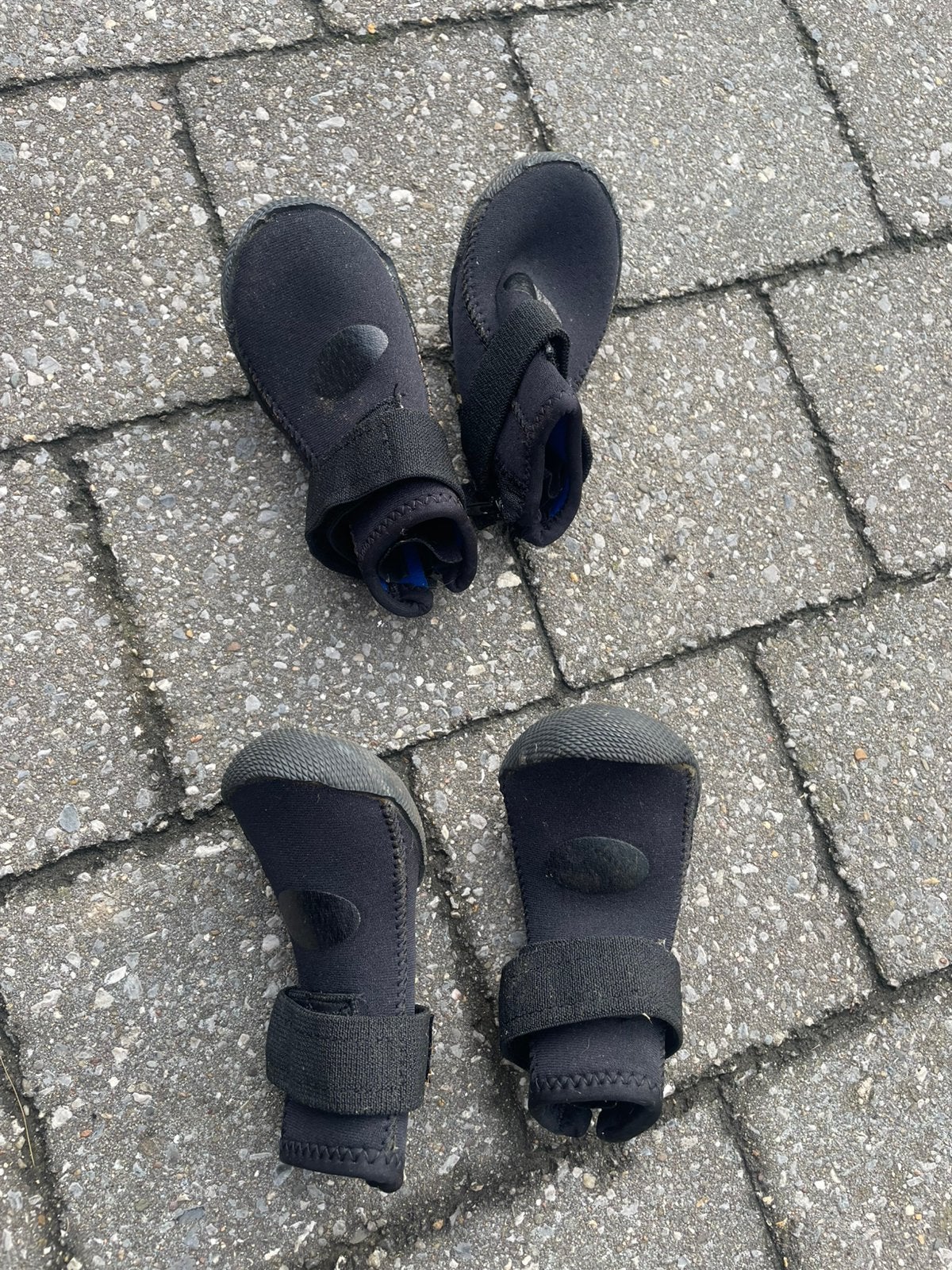 Hondenschoenen, Dieren en Toebehoren, Ophalen, Zo goed als nieuw, Overige typen