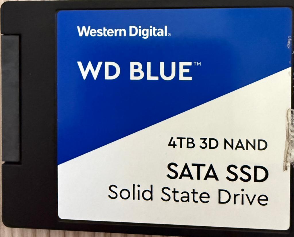 Western digital SSD 4TB, Computers en Software, Harde schijven, Ophalen of Verzenden, Zo goed als nieuw, SSD