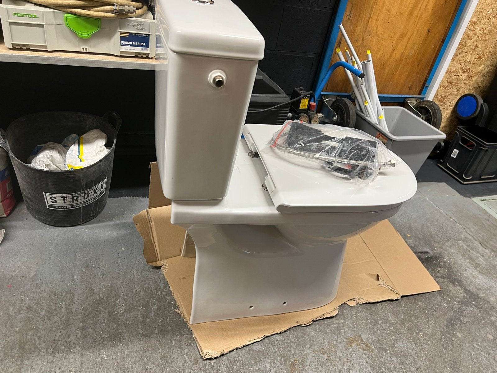 Toiletten, Doe-het-zelf en Bouw, Ophalen, Gebruikt
