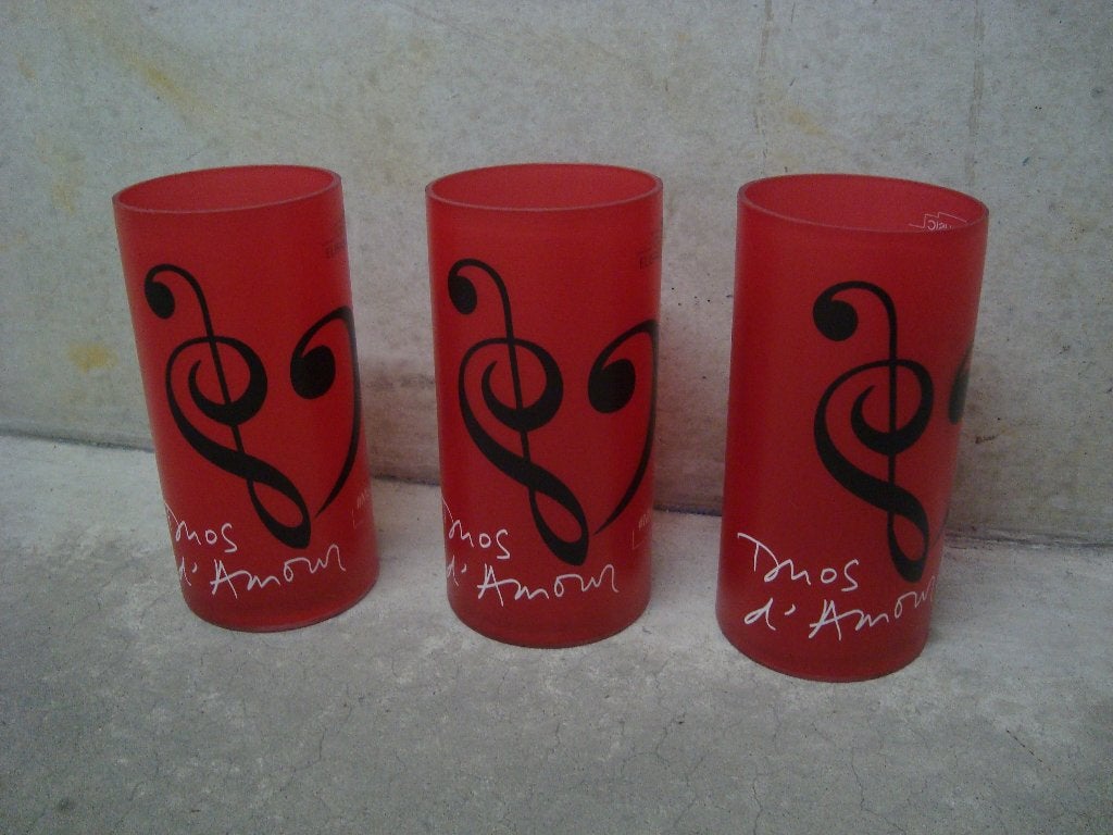 RARE vase chapelle musical reine Elisabeth, Maison & Meubles, Rouge, 30 cm, Comme neuf, Verre