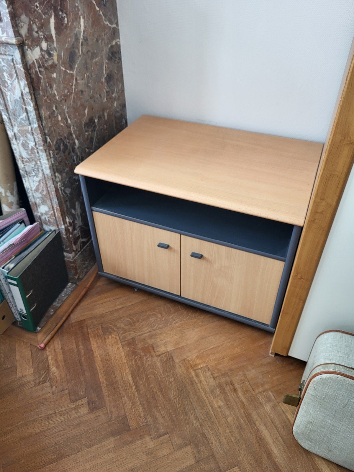 Petit meuble bas, Maison & Meubles, Enlèvement
