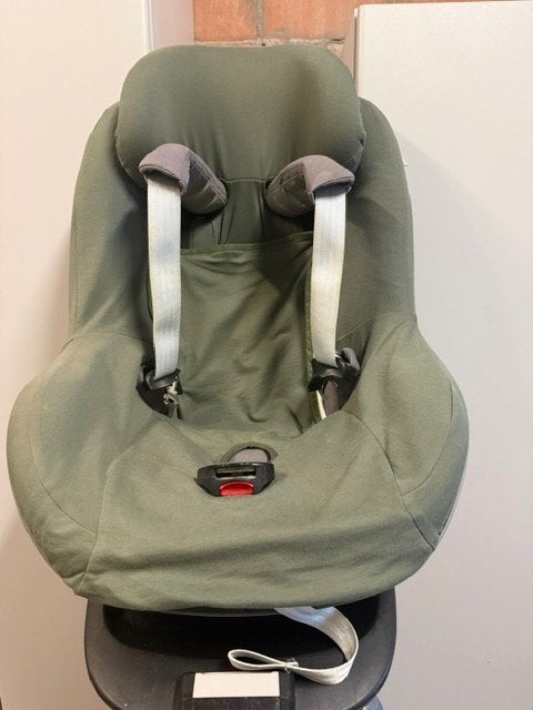 Autostoel Maxi-Cosi met een Bebeconfort 2-way fix, Kinderen en Baby's, Ophalen, Gebruikt