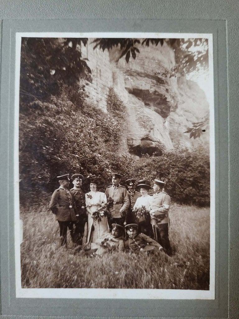 foto militairen en dames, Duits keizerrijk circa 1900-1915, Ophalen of Verzenden, Landmacht, Foto of Poster
