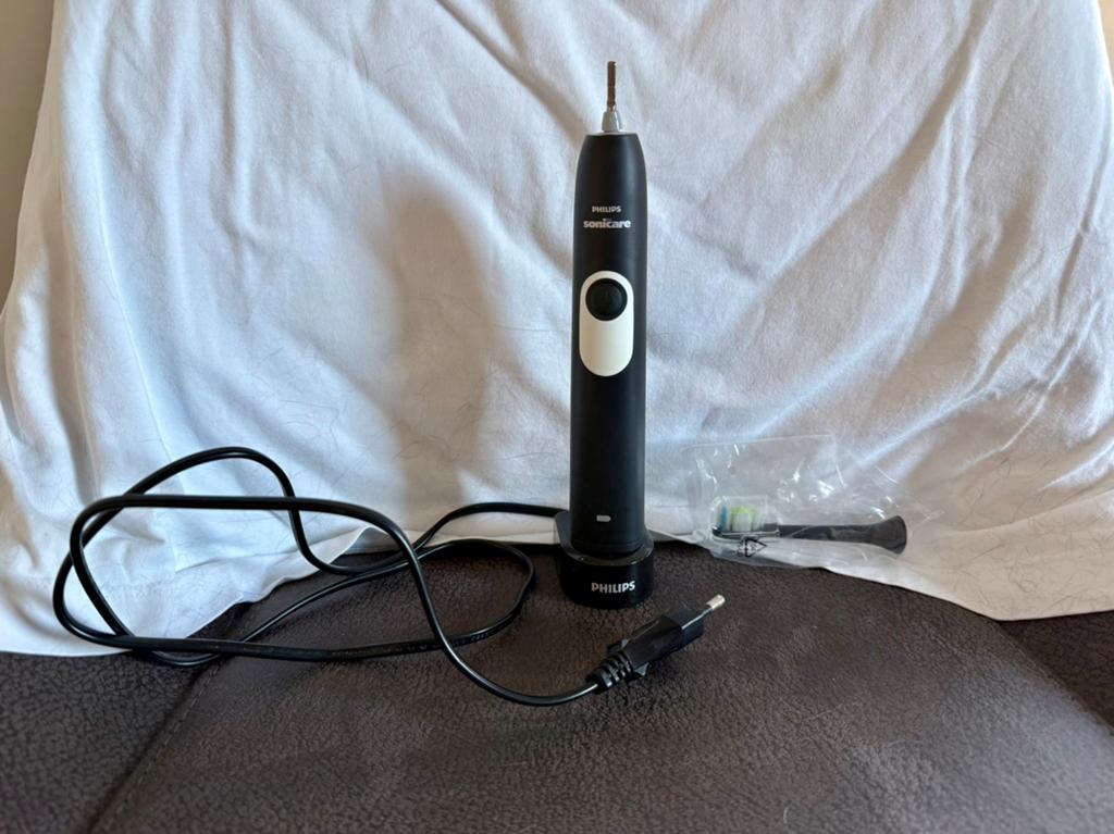 Philips Sonicare Elektrische Tandenborstel + Opzetborsteltje, Elektronische apparatuur, Persoonlijke Verzorgingsapparatuur, Ophalen of Verzenden