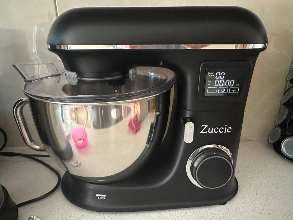 Zuccie Keukenrobot 8L, 4 liter of meer, Ophalen, Zo goed als nieuw, 3 snelheden of meer