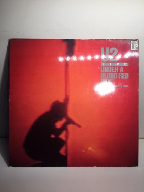 LP - U2 - Under A Blood Red Sky ( Vinyl ), Ophalen of Verzenden, Zo goed als nieuw, 12 inch