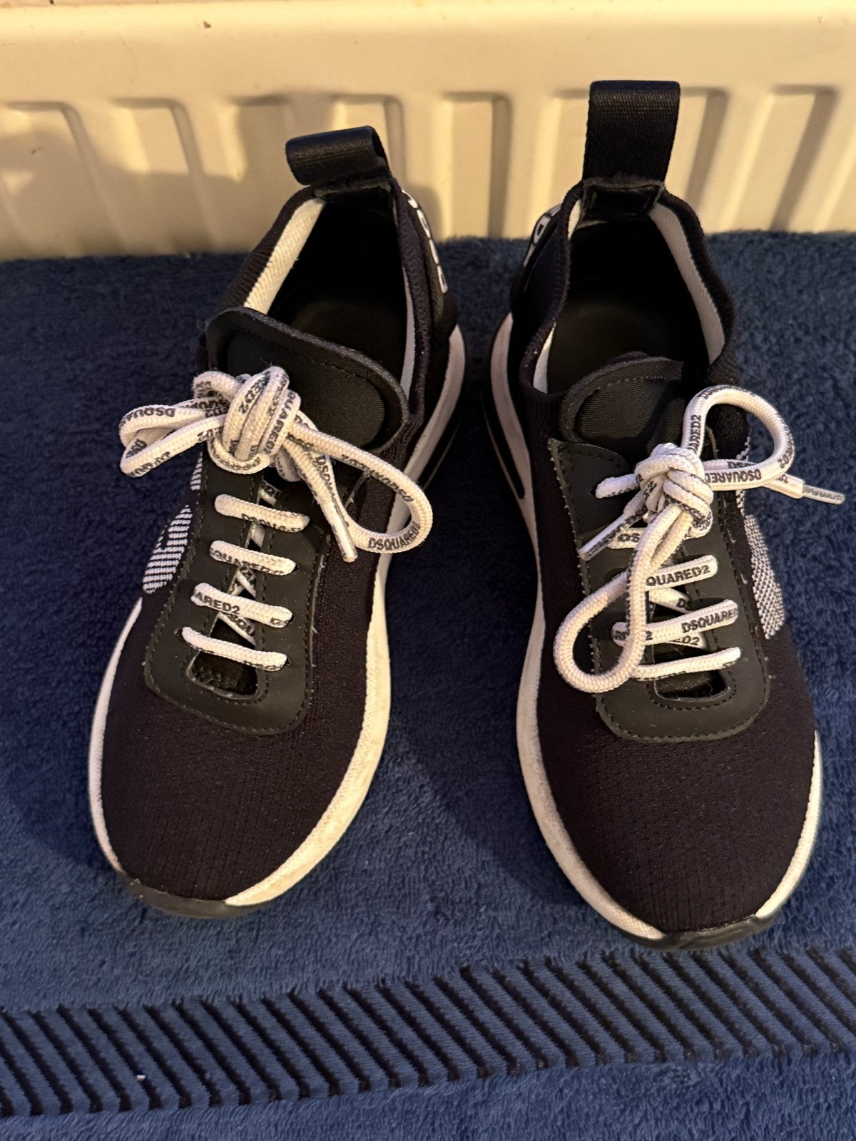 Kinder sneaker DSQUARED 2 maat 29, Enlèvement ou Envoi, Comme neuf
