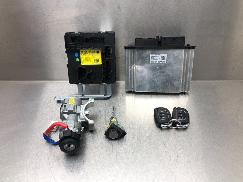 COMPUTER CONTACTSLOT Hyundai i20 (BC3) (01-2020/-), Gebruikt, Hyundai