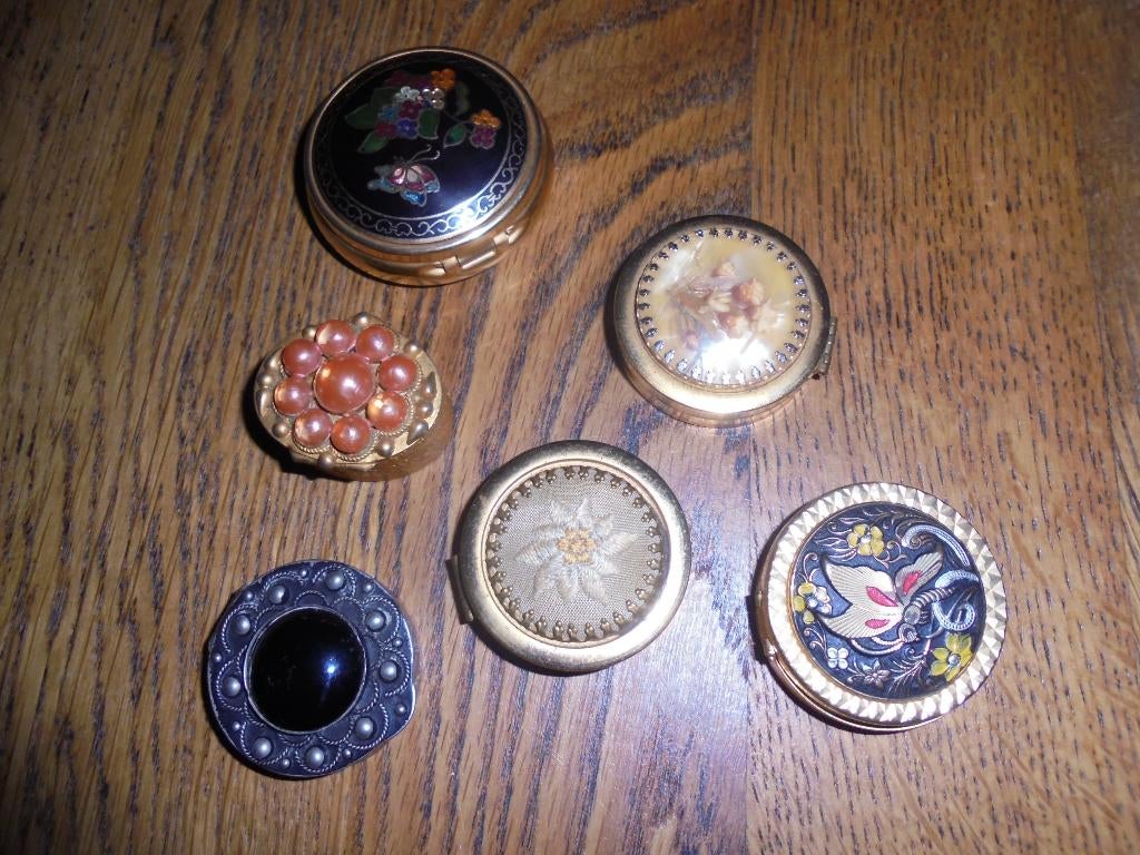Pillendoosje / Met mooie versiering / 6 stuks in 1 koop, Ophalen