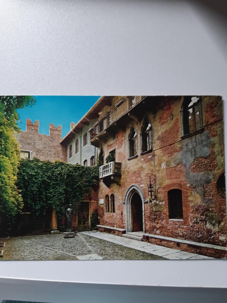Carte postale (Vérone), Collections, Enlèvement ou Envoi, 1980 à nos jours, Non affranchie, Italie