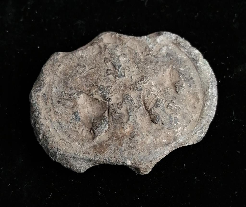 Middeleeuws Lood Pauselijke Bulla - (35640 mm), Ophalen of Verzenden