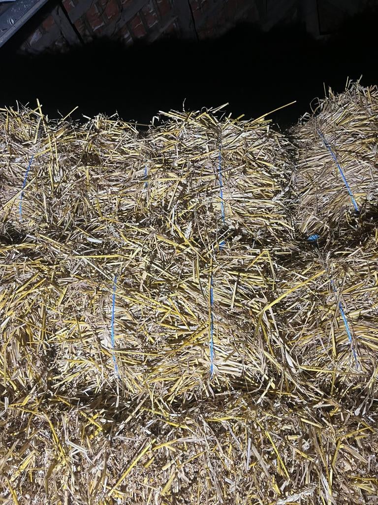 Stro, kleine balen stro, Ophalen