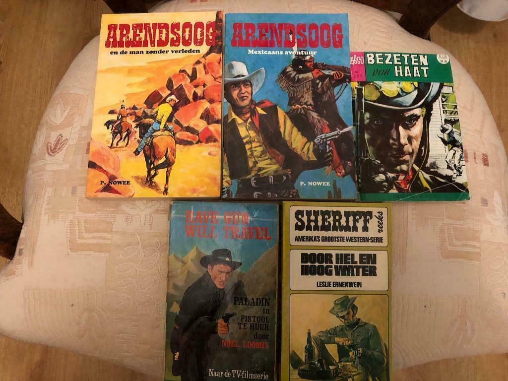 Western leesboeken  sheriff door hel en hoog water  Paladin, Ophalen of Verzenden, Gelezen