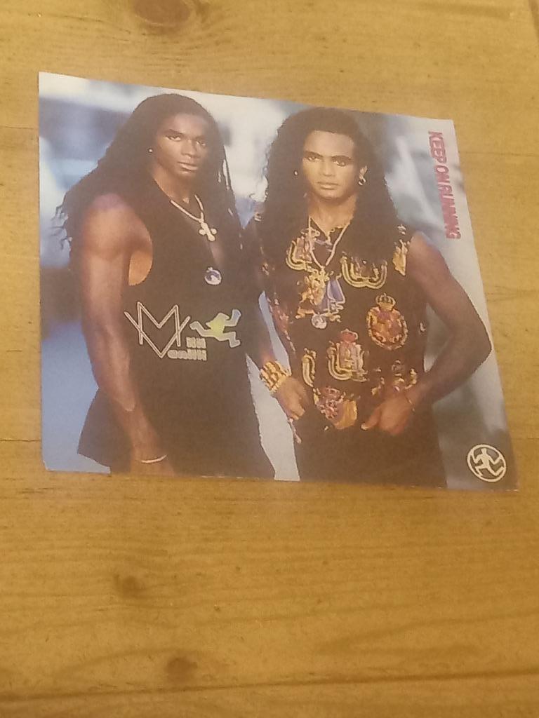 Single van Milli Vanilli, CD & DVD, Vinyles Singles, Enlèvement ou Envoi, Utilisé, Hip-hop et Rap