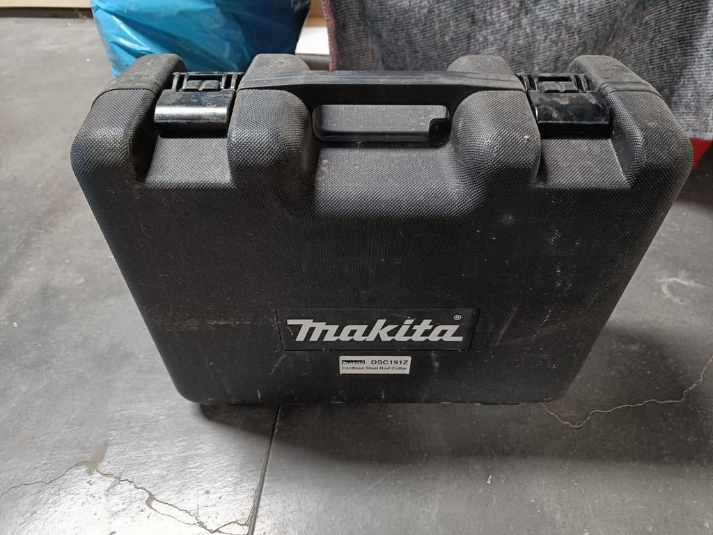 Lege makita opbergdoos, Ophalen