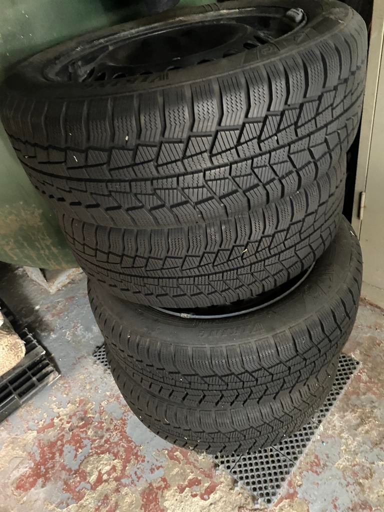 Winterbanden (Viking Wintech) 185/55/R15 82T, Ophalen, Zo goed als nieuw