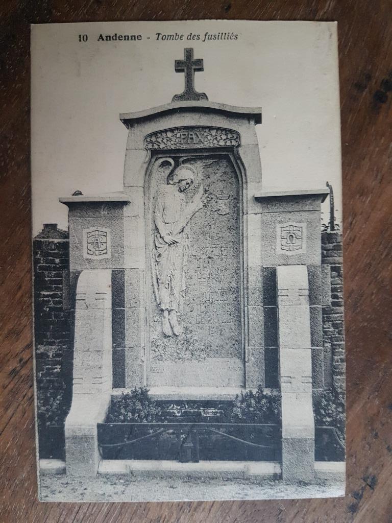 Carte postale Mémorial guerre Tombe des Fusilliès Andenne, Enlèvement ou Envoi, Avant 1920, Affranchie, Namur