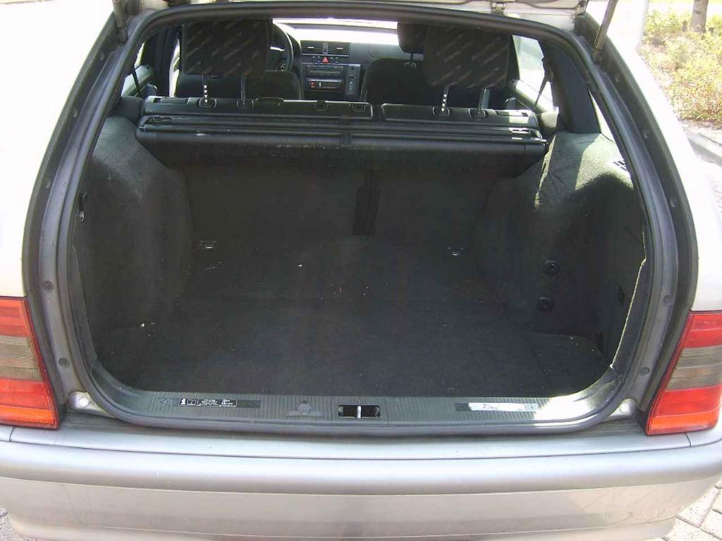 Achterklep Mercedes C-klasse break  S202, Arrière, Mercedes-Benz, Haillon arrière, Enlèvement