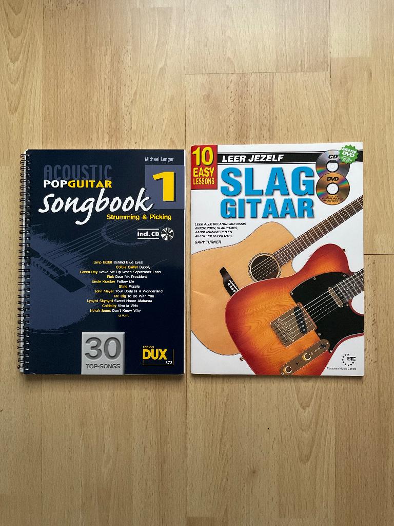Gitaarboeken met CD, Enlèvement ou Envoi, Comme neuf