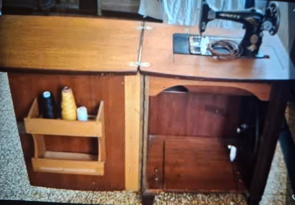 A vendre une machine à coudre, Enlèvement