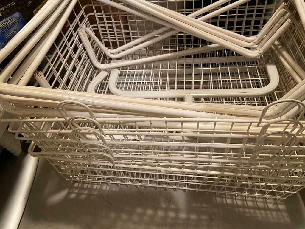 5 mandjes ideaal voor winkels., Ophalen, Gebruikt