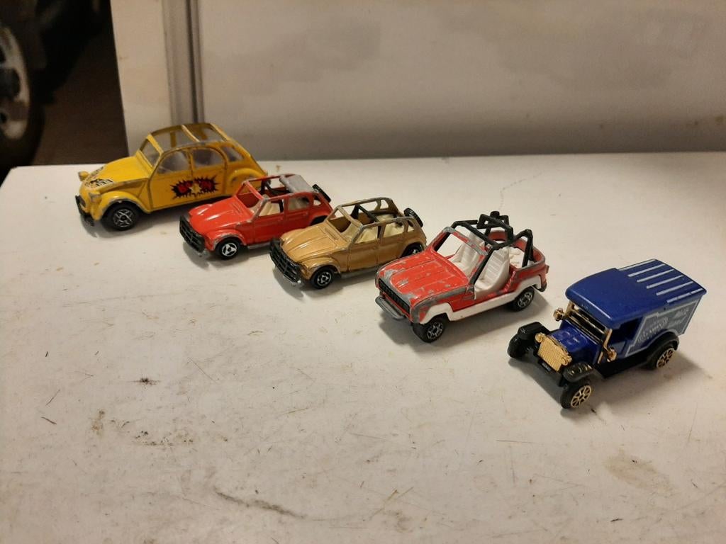 Lot 5 autotjes, Ophalen