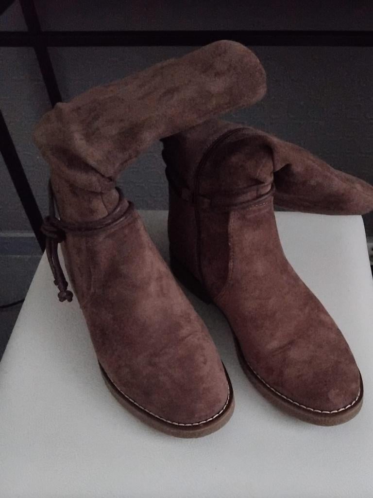 Nieuwe halflange laarsjes,nubuck,bruin,maat 40., Kleding | Dames, Claudia Ghizzani, Bruin, Lage of Enkellaarzen, Nieuw