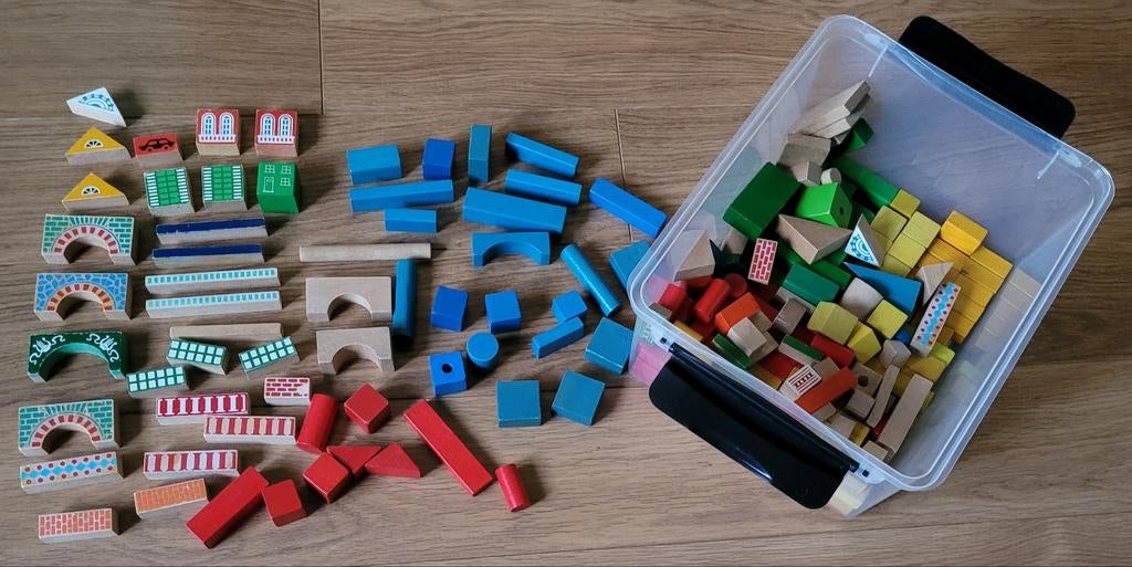 Lot oude, houten speelblokken - meer dan 100 stuks, Enlèvement ou Envoi, Utilisé, Autres types