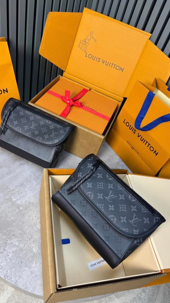 Louis Vuitton Messenger Pulse-tas, Handtassen en Accessoires, Tassen | Schoudertassen, Overige merken, Nieuw, Ophalen of Verzenden