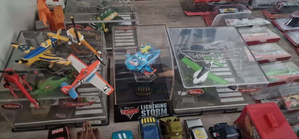 Cars disney, Verzamelen, Ophalen of Verzenden, Zo goed als nieuw