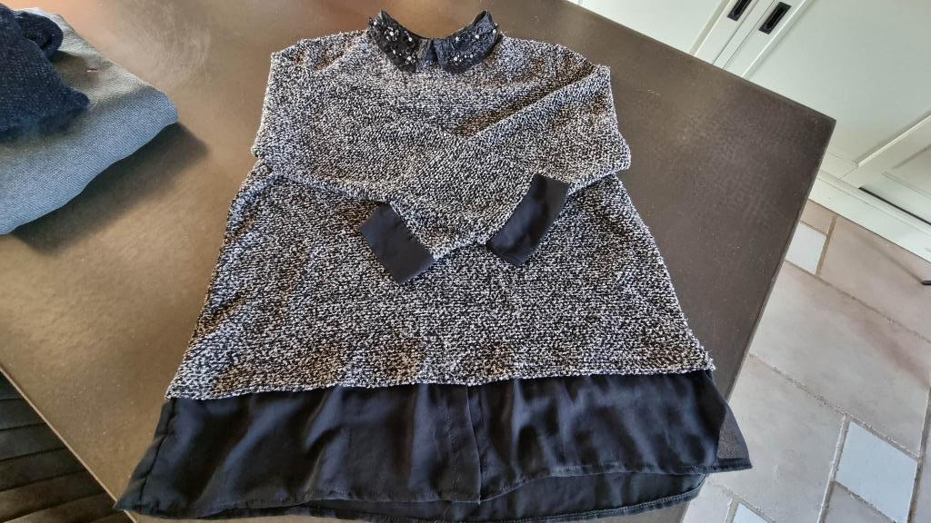 Mel1) Beau pull "trapèze" voile, et brillant T44, Taille 42/44 (L), DU PLAISIR A LA MODE, Comme neuf, Noir