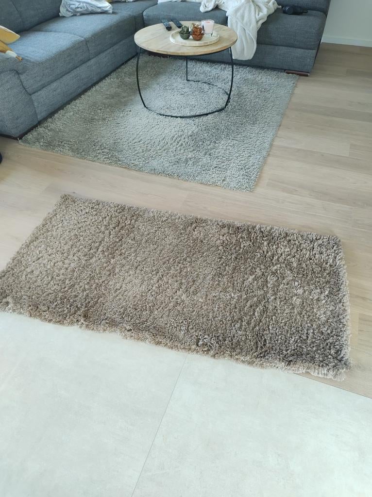 2 leuke vloerkleden, Ophalen, Beige