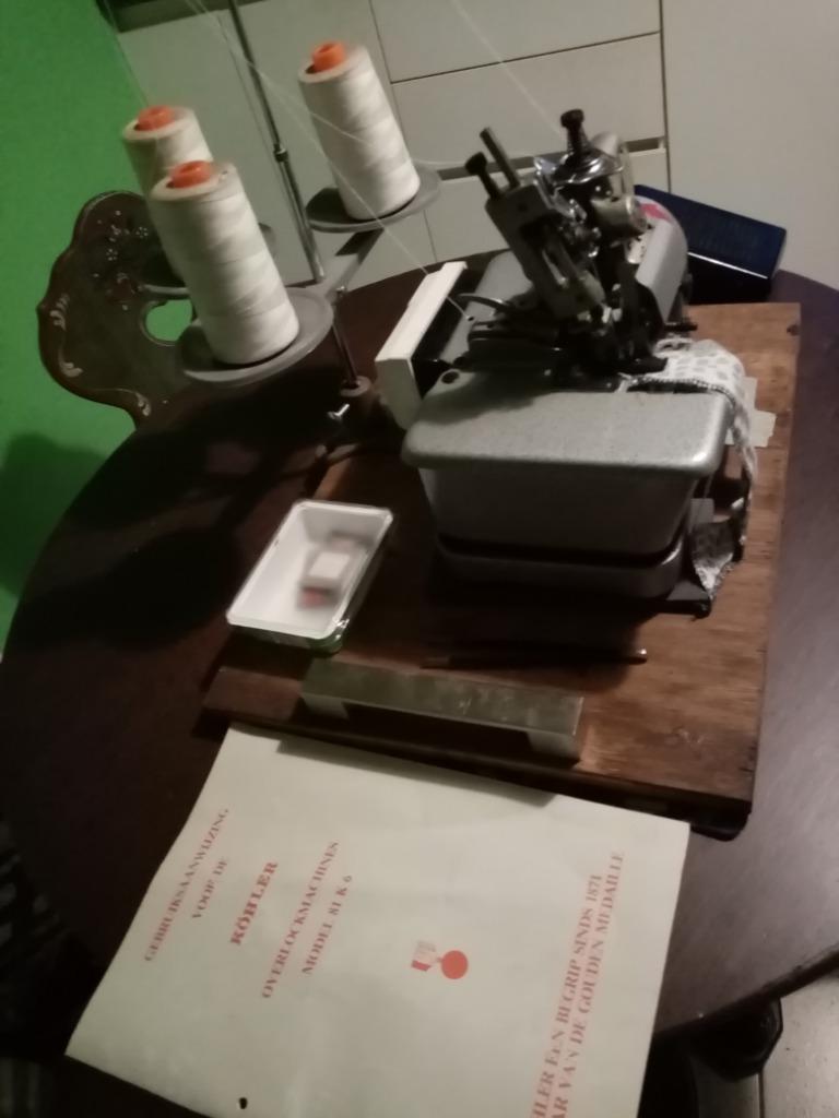 OVERLOCK NAAIMACHINE, Enlèvement ou Envoi, Utilisé, Surjeteuse, Industrie