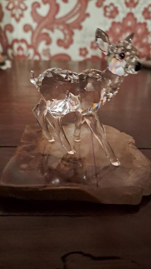 Swarovski hertje, Verzamelen, Swarovski, Ophalen of Verzenden, Zo goed als nieuw, Figuurtje