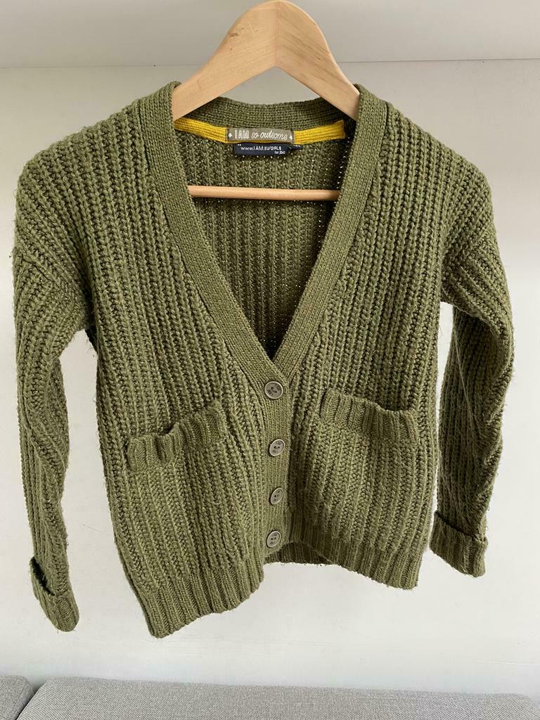 Gebreide knit wollen gilet/ trui kaki 134 I am for JBC, Ophalen of Verzenden, Zo goed als nieuw, I AM for JBC, Trui of Vest