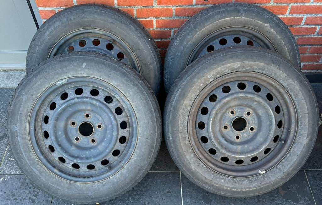 Pneus d'hiver Firestone avec jantes en acier, Autos : Pièces & Accessoires, Enlèvement ou Envoi, Pneu(s)
