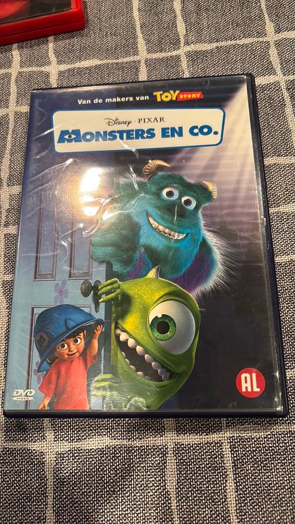 Monsters en co, Verzenden, Zo goed als nieuw