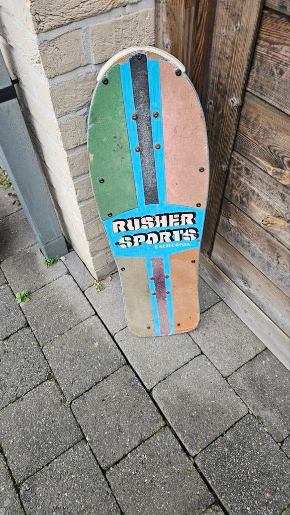 Retro Skateboard Rusher Sports California, Sports & Fitness, Skateboard, Utilisé, Skateboard, Enlèvement
