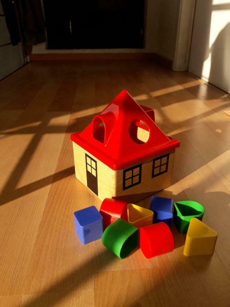 houten speelgoed huisje, Enlèvement, Comme neuf