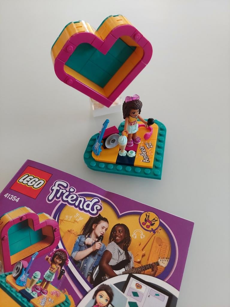 LEGO Friends Andrea's Hartvormige Doos - 41354, Ophalen of Verzenden, Zo goed als nieuw, Complete set, Lego