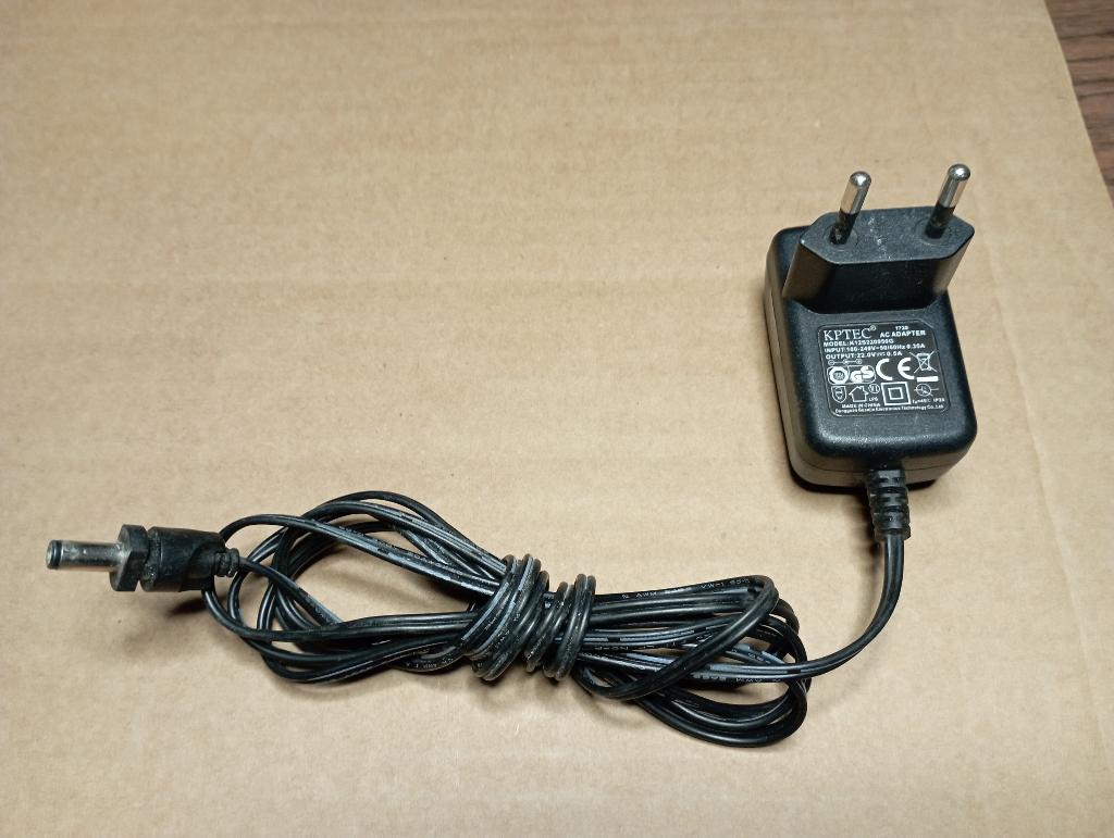 Chargeur original KPTEC Aspirateur balai Bosch 18 V, Enlèvement, Utilisé