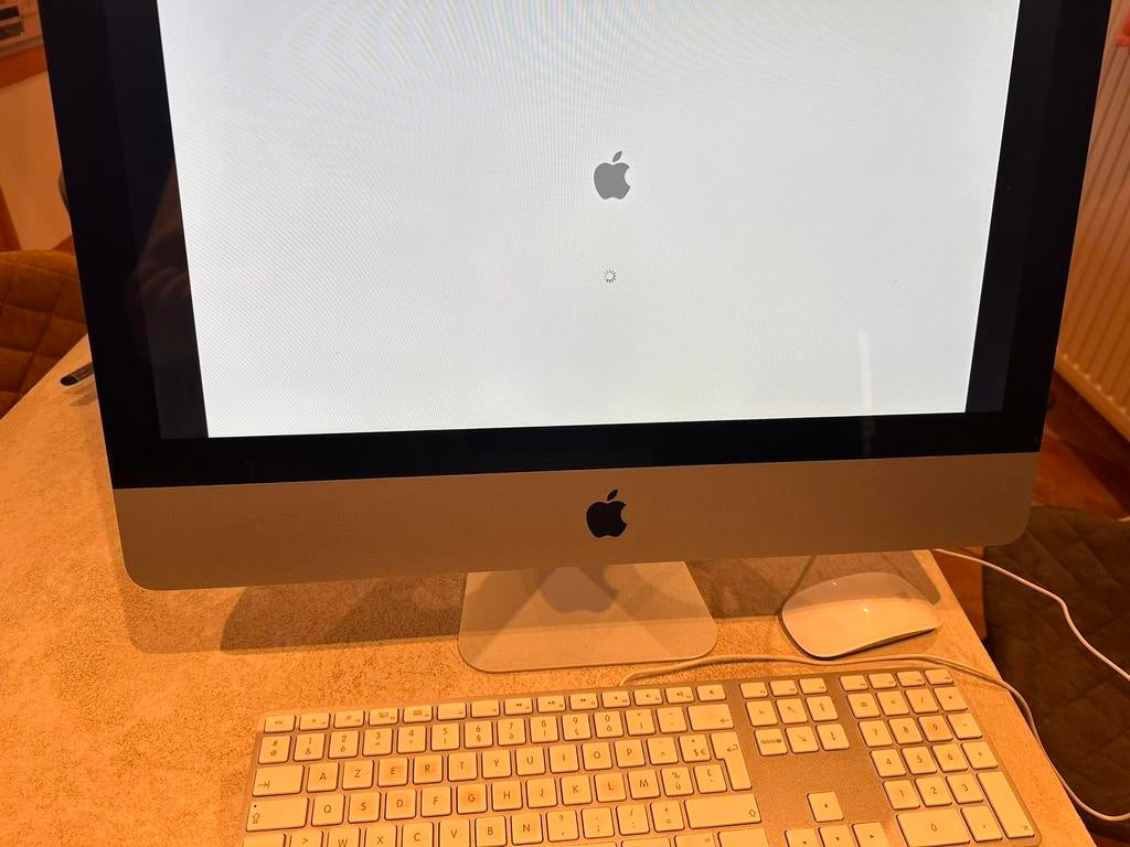 Apple computer-toetsenbord-muis, Computers en Software, Ophalen, Overige modellen, Zo goed als nieuw, Onbekend