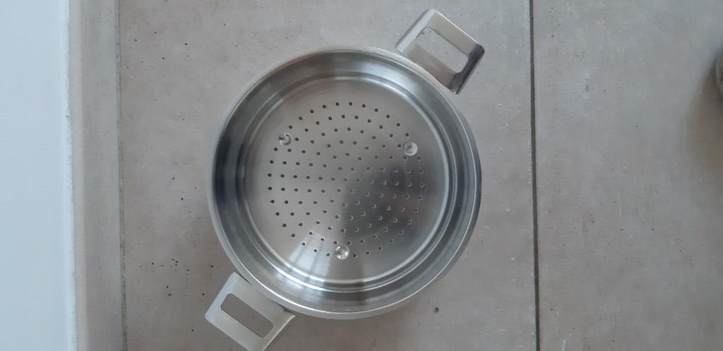 Inox kookpot met gaatjes, prima staat, Ophalen of Verzenden, Zo goed als nieuw, Inox