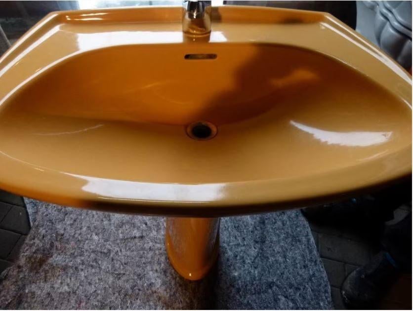 vintage wastafel lavabo 1975 curry geel, Enlèvement, Comme neuf, Pierre, Lavabo