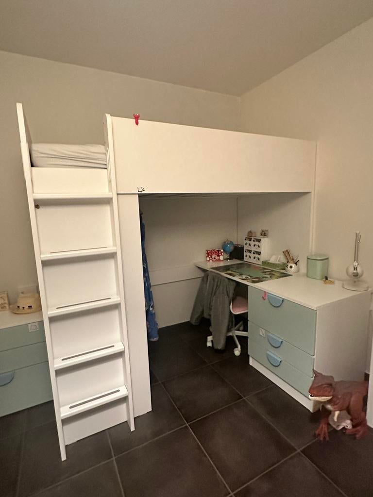 Smastad hoogslaper & bureau muntgroen, Ophalen, Zo goed als nieuw, Hoogslaper