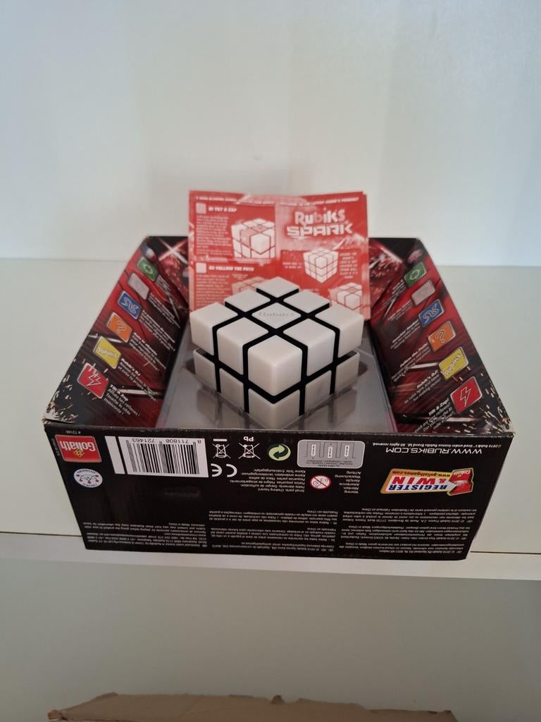 Rubiks Spark, Enlèvement