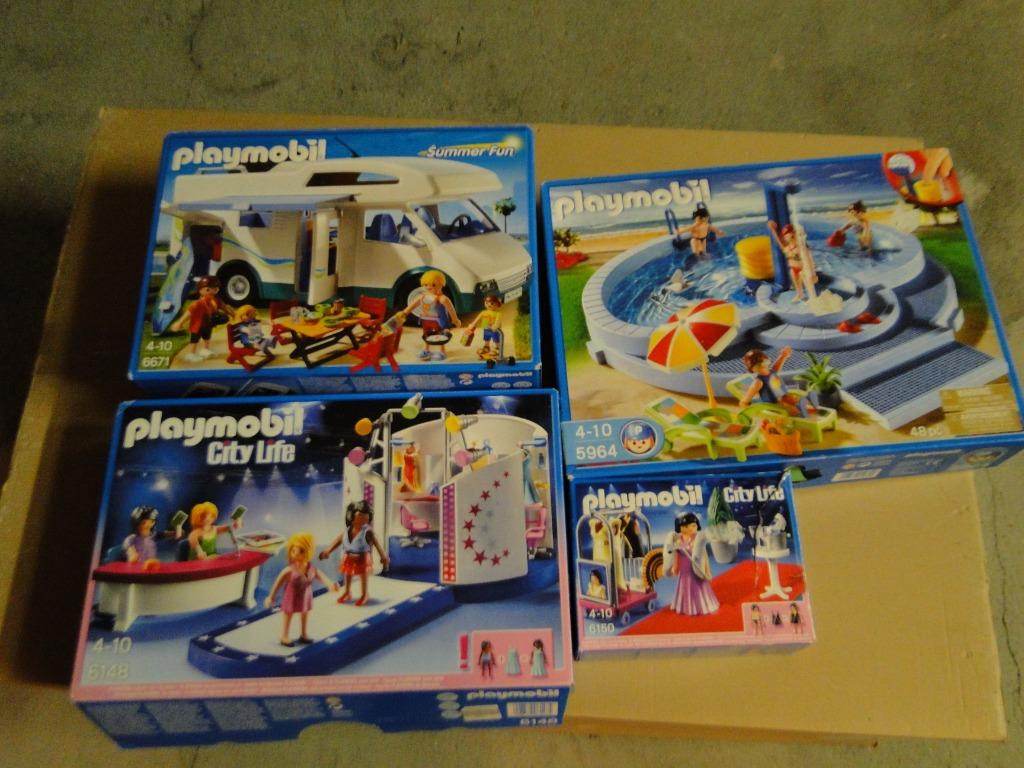 Playmobil-sets 'mobilhome, zwembad, catwalks', Kinderen en Baby's, Speelgoed | Playmobil, Ophalen of Verzenden, Zo goed als nieuw